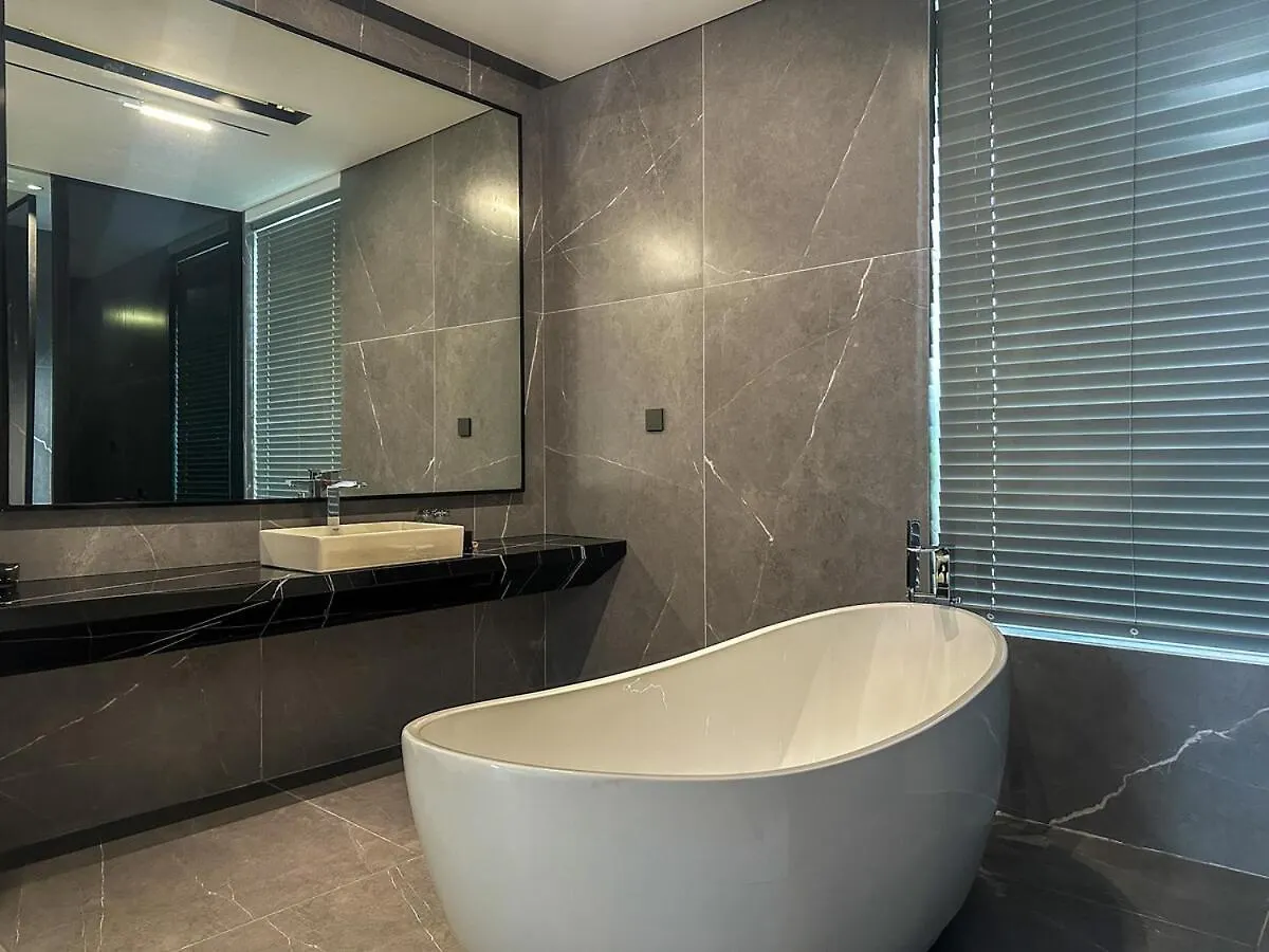 Mb2 Font Beach, Mountain View Villa Da Nang