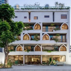 Le Bouton Hotel